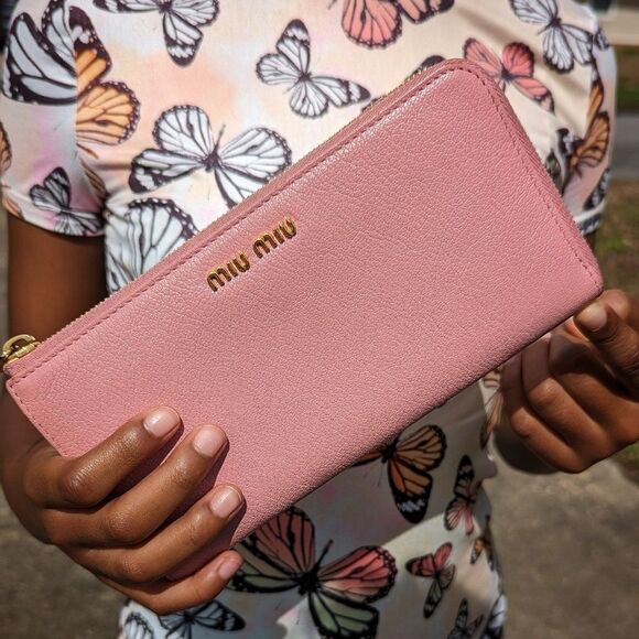 Miu Miu Pink Zip Wallet - Picture 1 of 15